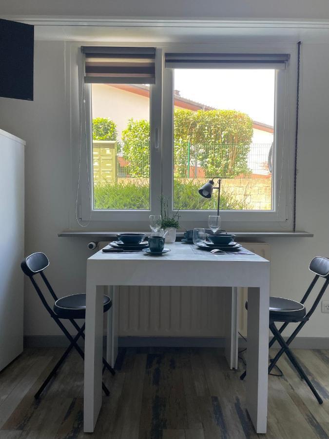 Dnn - Stylish Studio - Free Wifi, Netflix And Parking - Min Away To Basel And Airport - Dishwasher, Washing Machine Saint-Louis  Kültér fotó